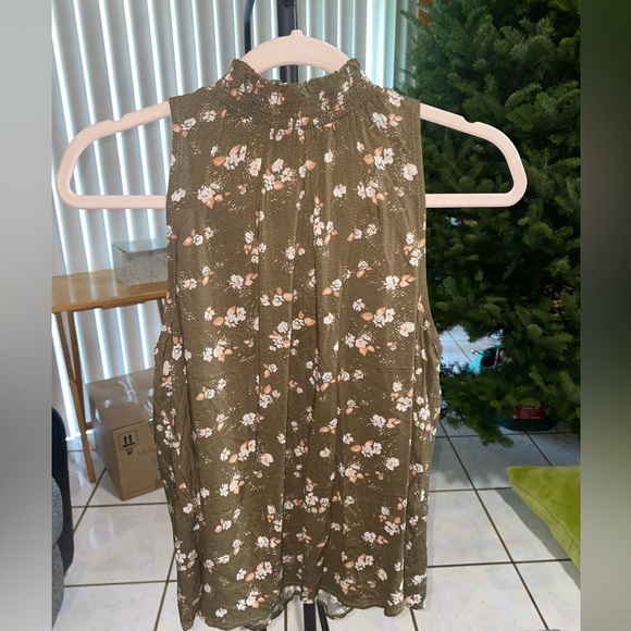 Mock neck💙 - Picture 1 of 2